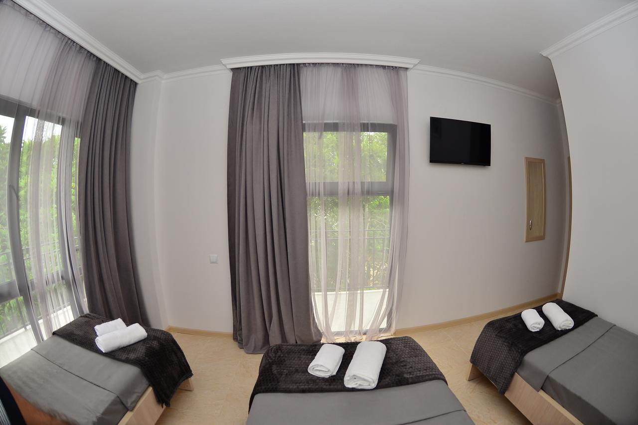 Hotel Gori Kobuleti Esterno foto