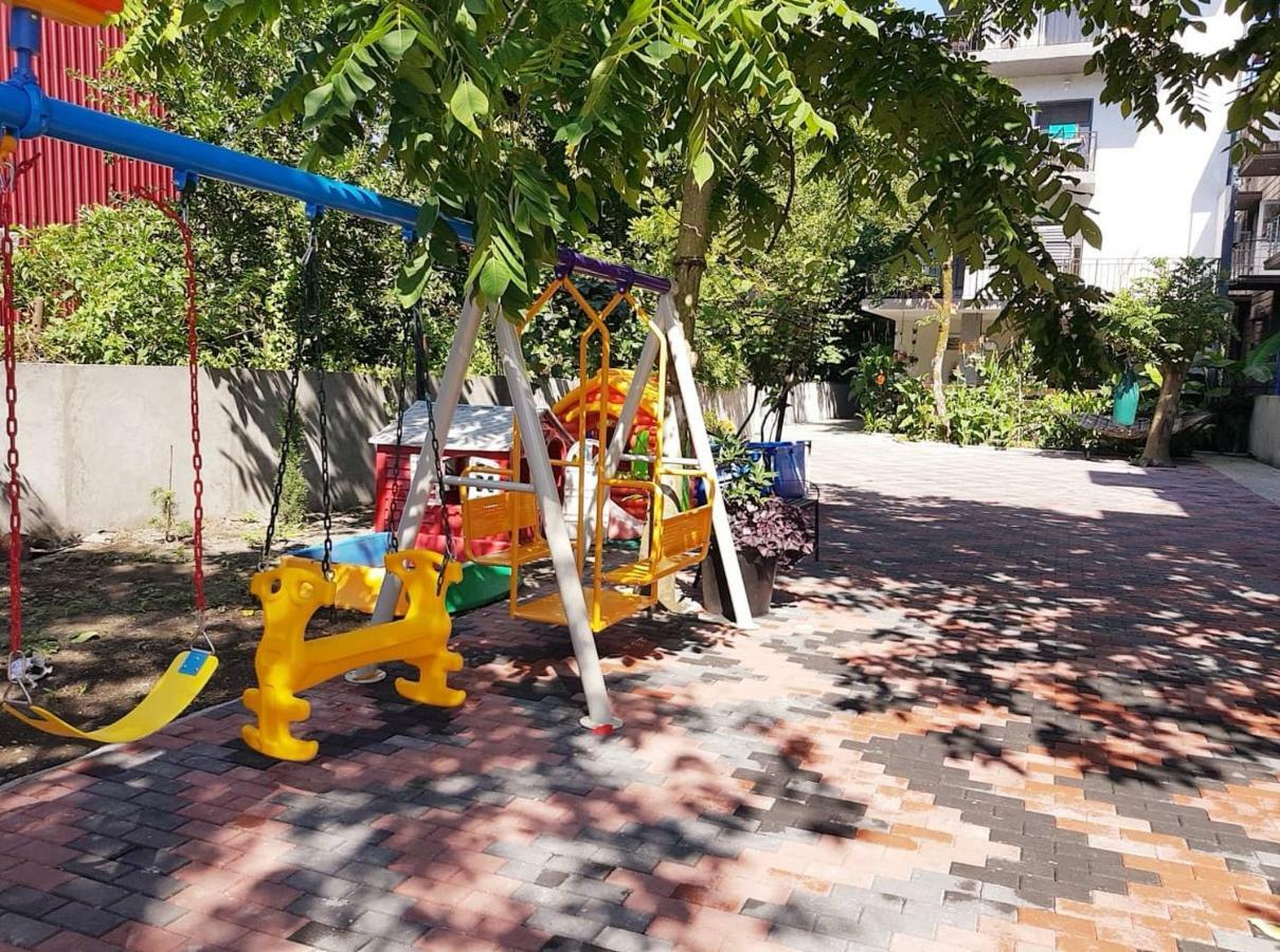Hotel Gori Kobuleti Esterno foto